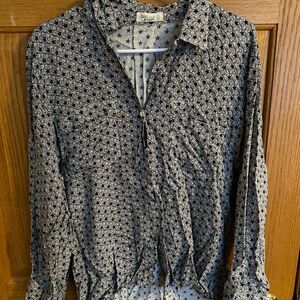 Just Living Star Patterned Black and White Blouse